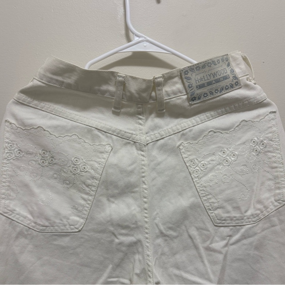 Vintage Quality Guaranteed Hollywood Jeans with Embroidered Back & Side Pockets